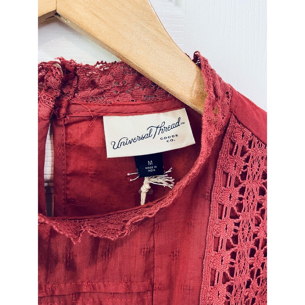 NWT Universal Thread Terracotta Red Ballon Sleeve Lace Work Top S & M - Picture 5 of 6